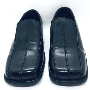 Kids Stacy Adams Shoes SIZE 5M. PRE OWNED